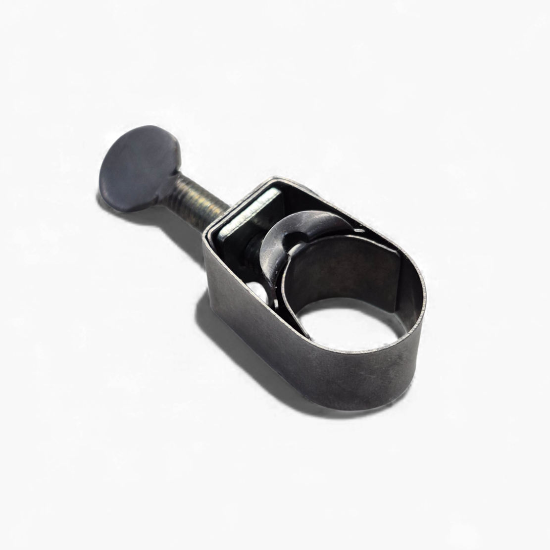 Wittek-style stainless fuel hose clamp (vintage look) for 5/16″ fuel lines, as used on traditional hot rods to secure fuel hoses to barb fittings.